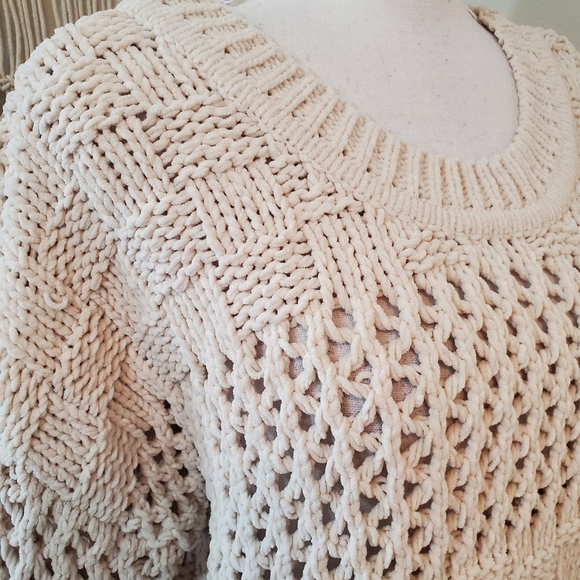 ANTHROPOLOGIE MOTH CHENILLE STITCHED PULLOVER! Size Small. - Picture 6 of 10